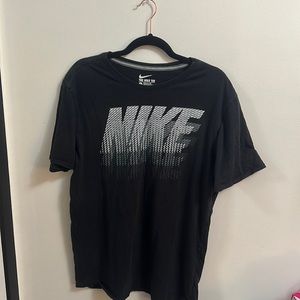 🌷2/10🌷Boys Large Nike Tee
